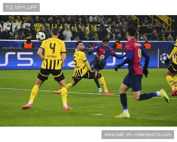 巴萨肋部配合默契，拉菲尼亚挑射稍微打高