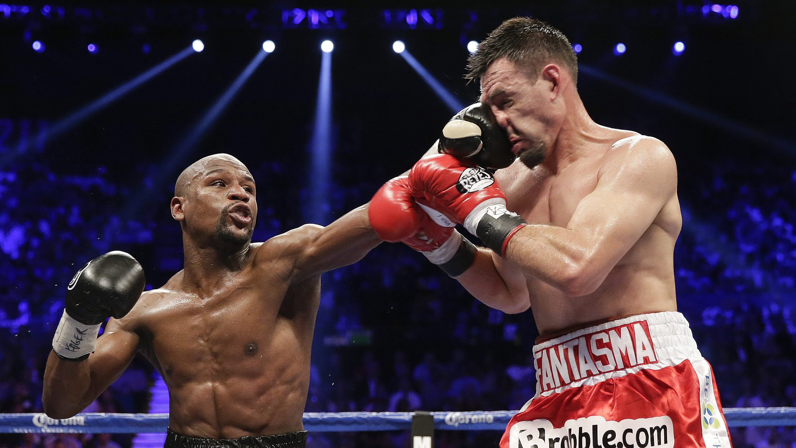 世界田径大赛百米决赛精彩纷呈，世界田径比赛100米